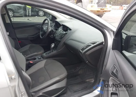 2014 Ford Focus S z USA, uszkodzony, nr VIN 1FADP3E28EL443534